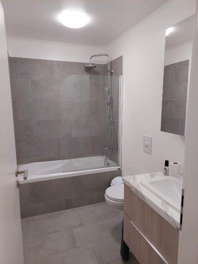 Apartment Near The Airport Njarthvik 외부 사진