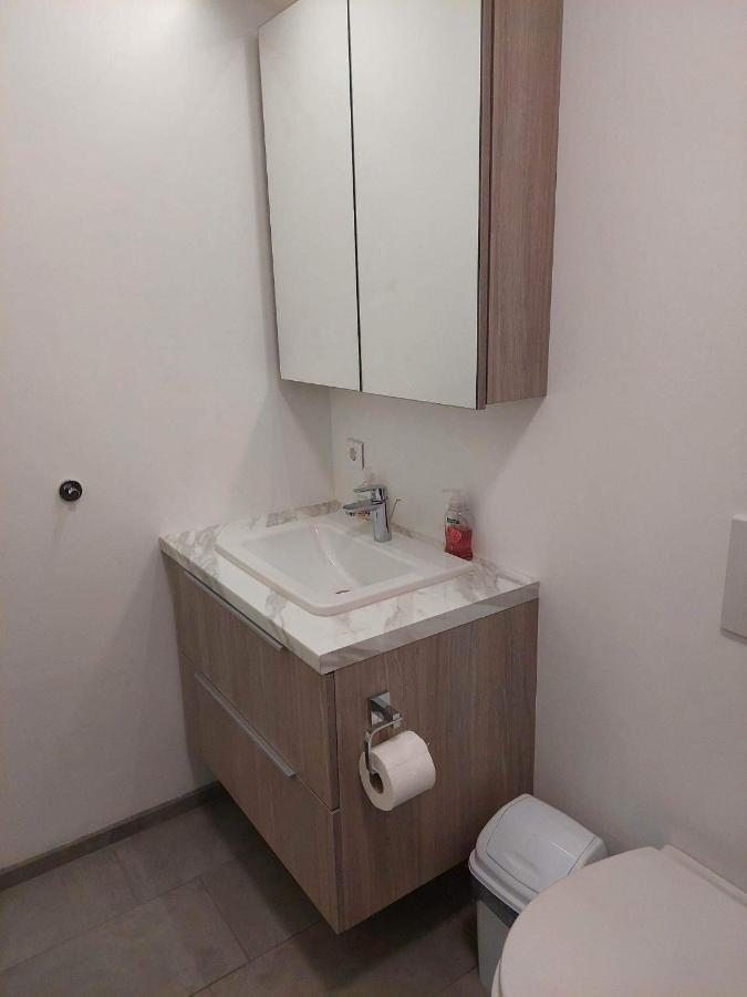 Apartment Near The Airport Njarthvik 외부 사진